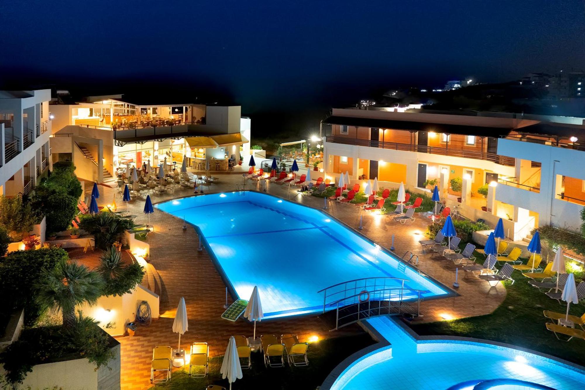 Pegasus Hotel Stalós Екстериор снимка
