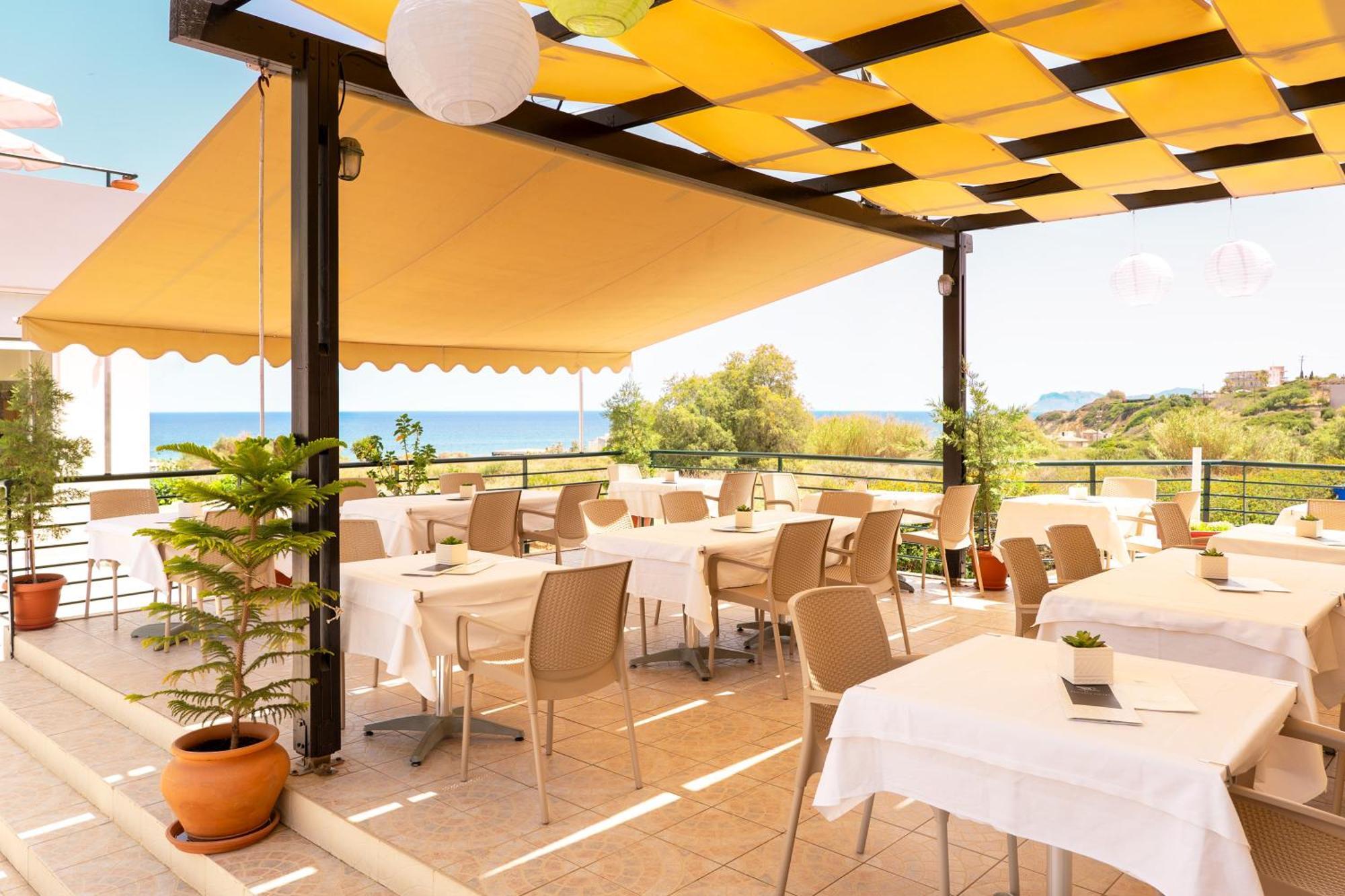 Pegasus Hotel Stalós Екстериор снимка