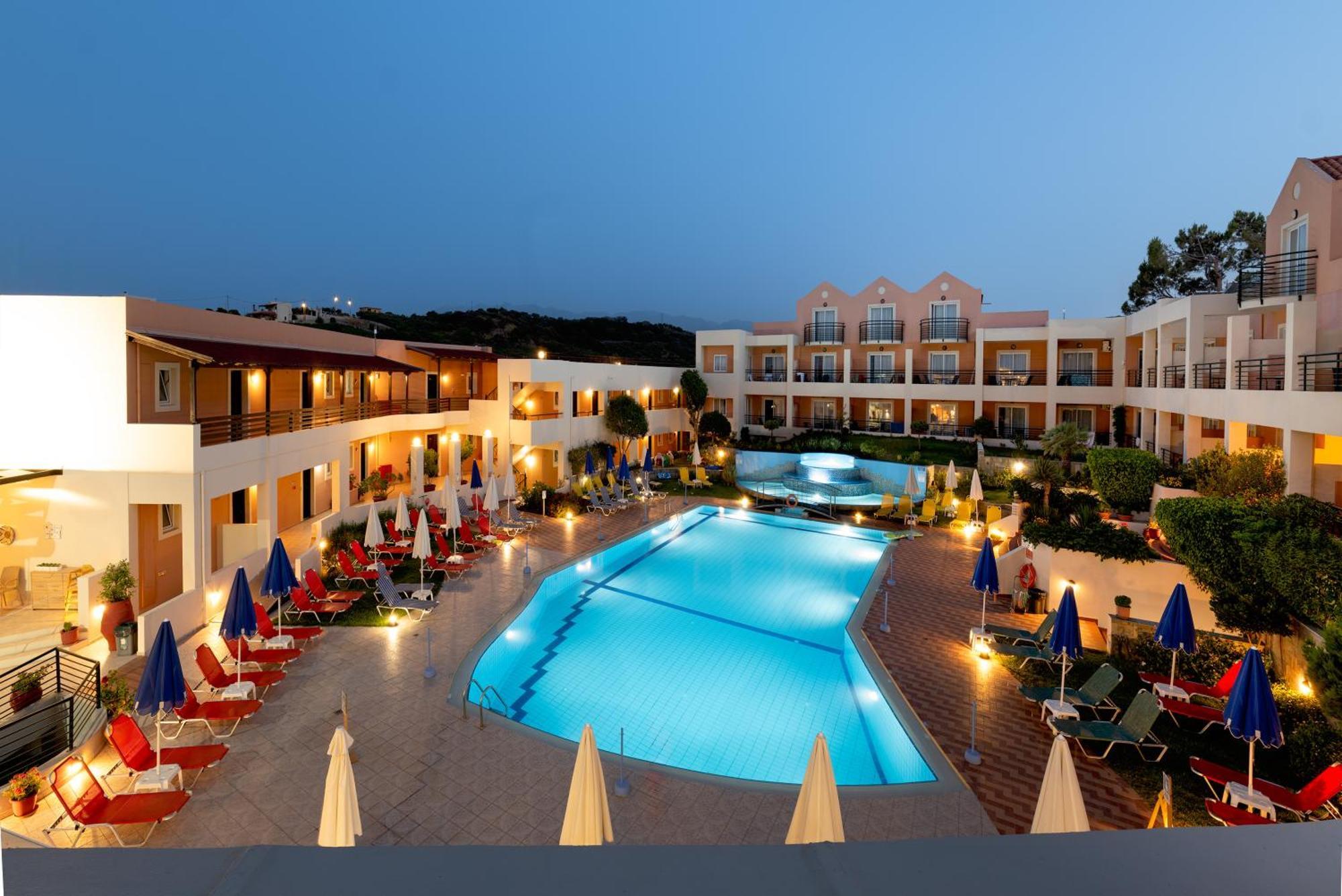 Pegasus Hotel Stalós Екстериор снимка