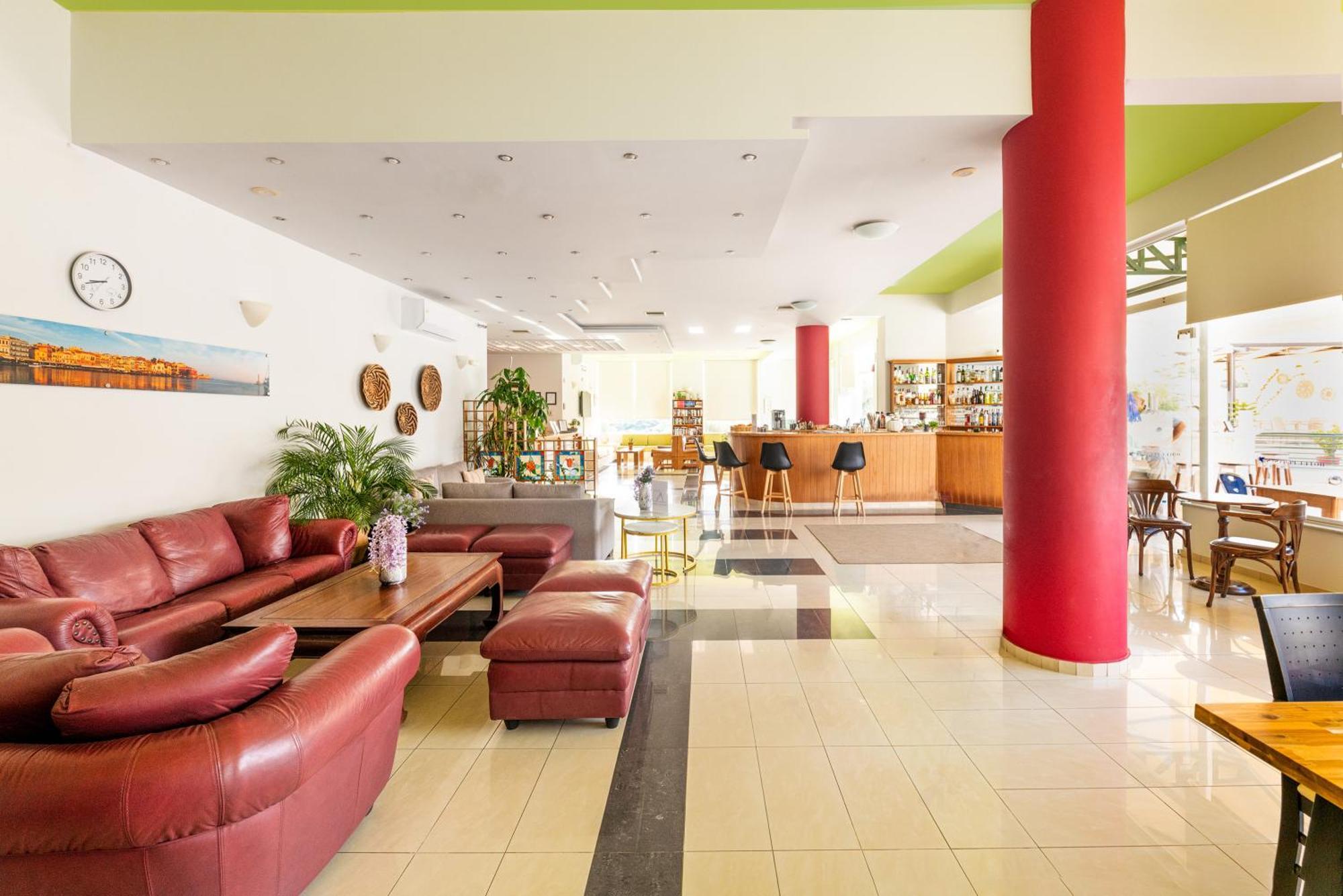 Pegasus Hotel Stalós Екстериор снимка