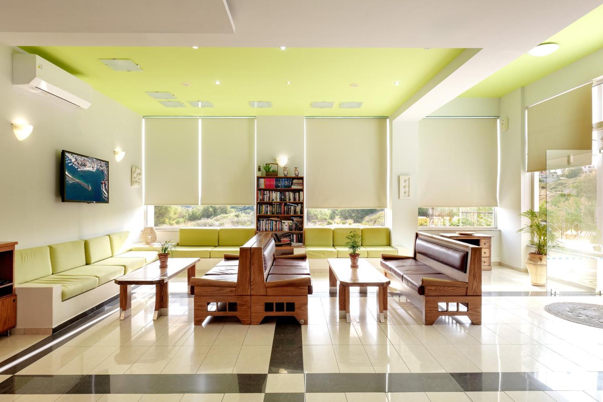 Pegasus Hotel Stalós Екстериор снимка